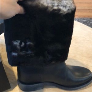 Chanel navy fur boot 36.5 NEW